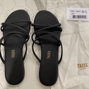 Tkees Sloane Black Sandal